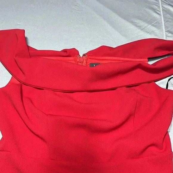 Lulus Red Maxi Length Formal Dress Holiday Event Christmas Party Gala Occasion - Picture 10 of 10